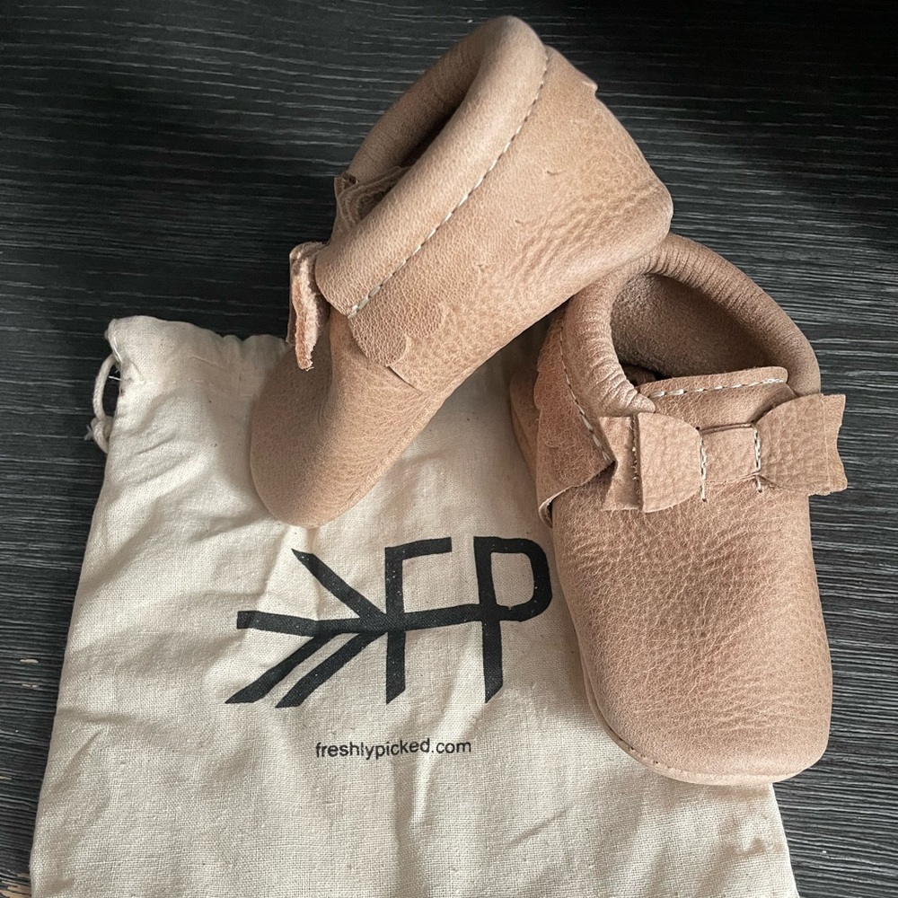 Freshly Picked Brown Bow Mocc